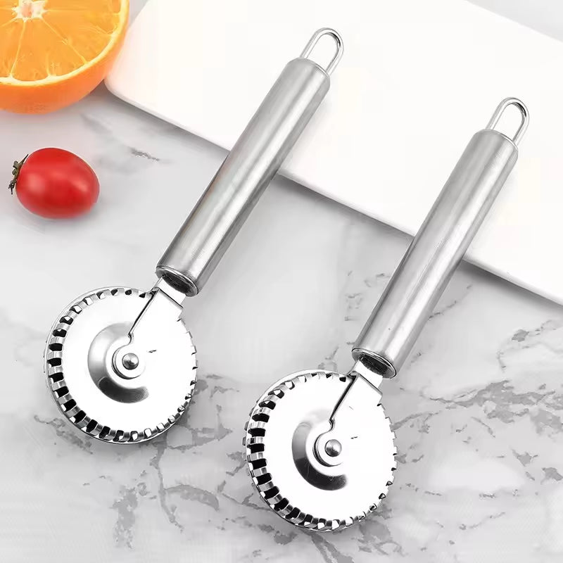 1PC New Arrival Ravioli Cutter Stainless Steel Wheel, Perfect for Cutting, Sealing, and Crimping Fresh Pasta and Pastry Dough